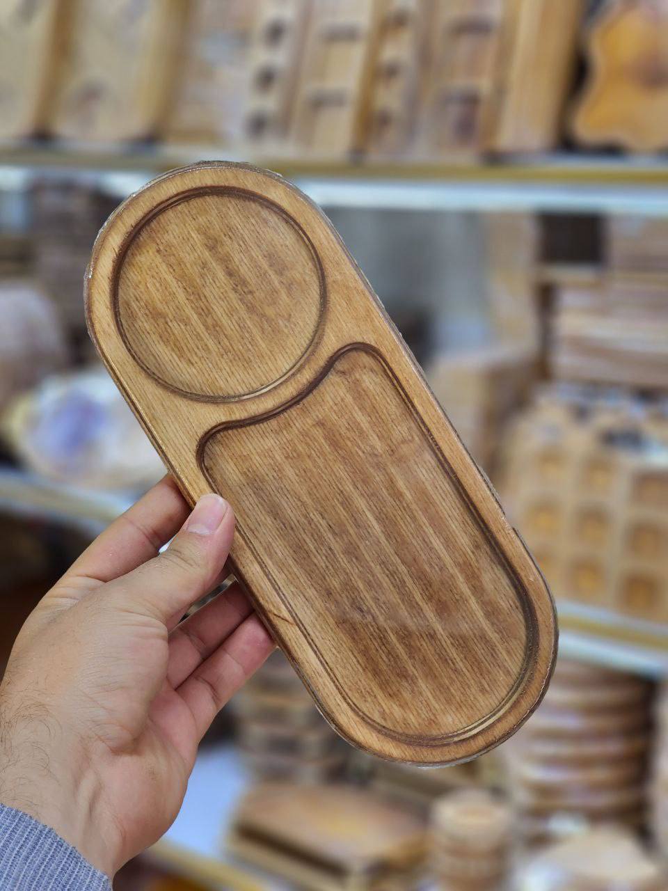 زیرلیوانی بیضی چوبی
